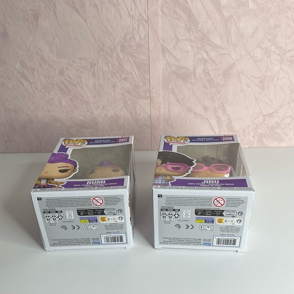 Funko Pop! K-Pop Demon Hunters Rumi and Jinu Figures In Hand!!! - Picture 6 of 13